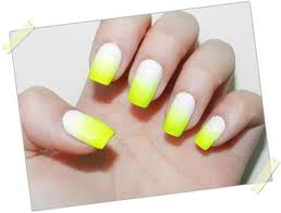 Unhas Decoradas amarelas